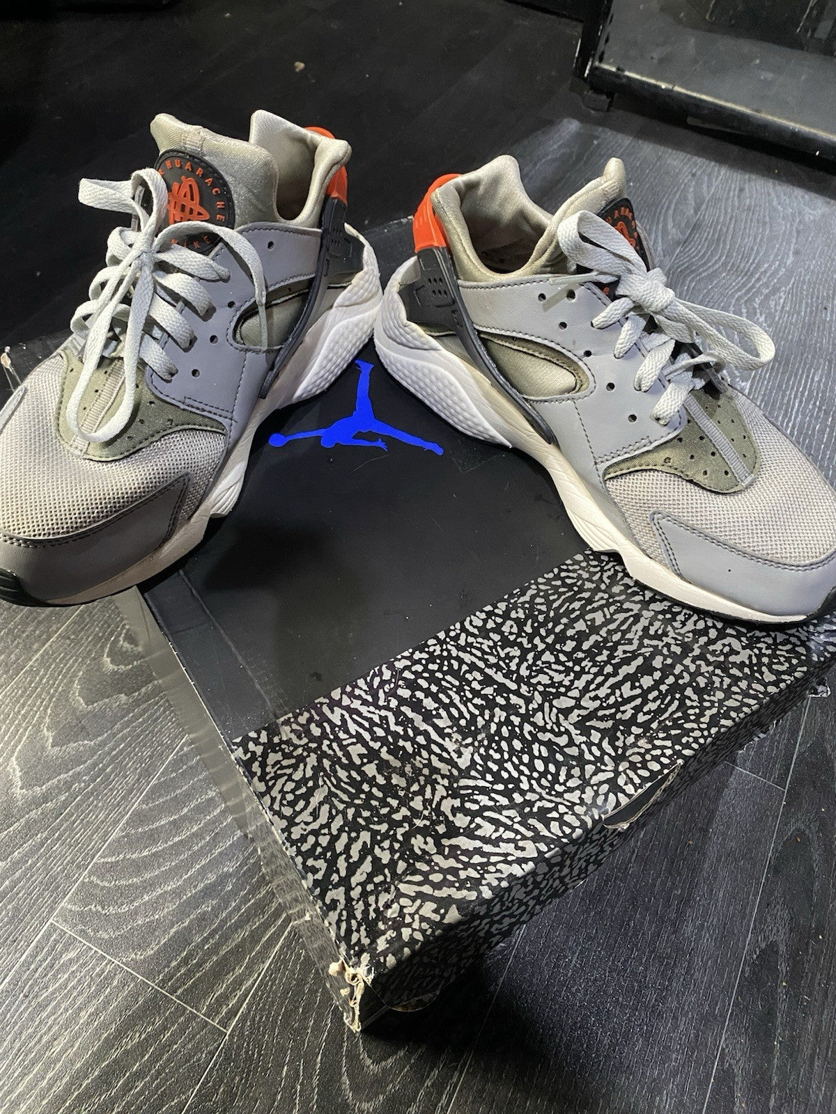 Air Max huaraches size 7